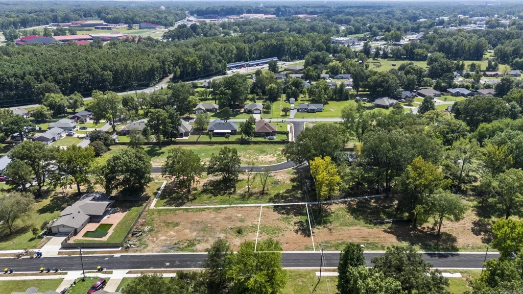 10 Bradford Drive, Cabot