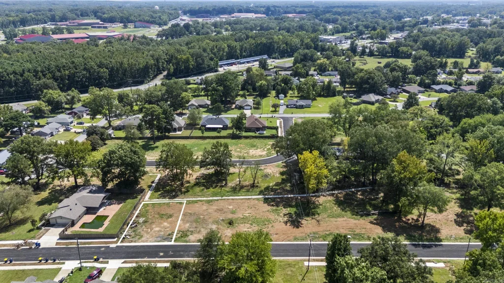 12 Bradford Drive, Cabot