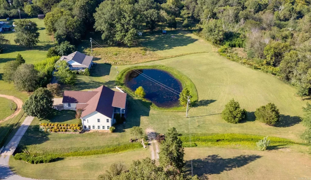 8285 Zuber Road, Benton