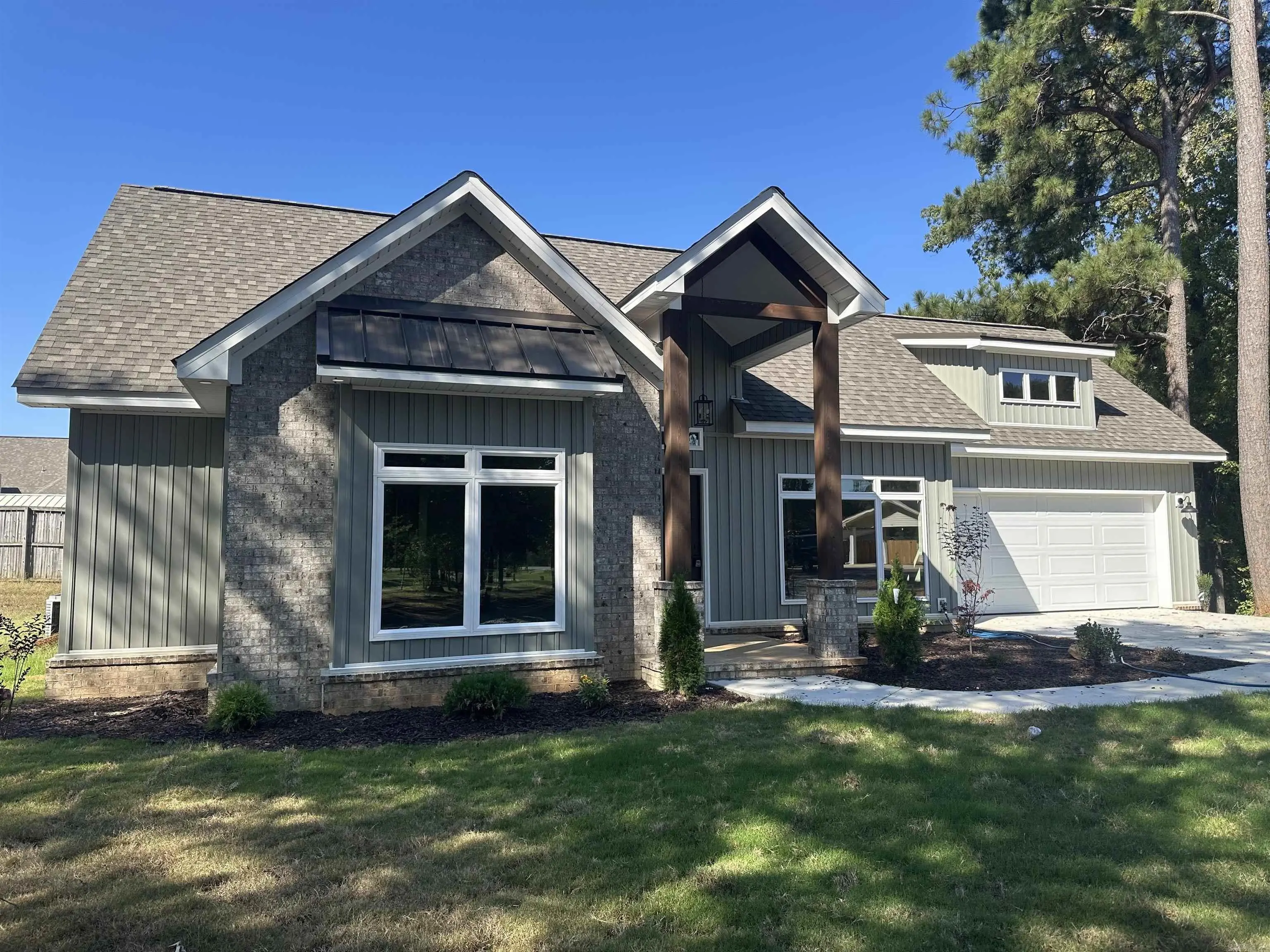 19 Stephanie Ln, Sheridan