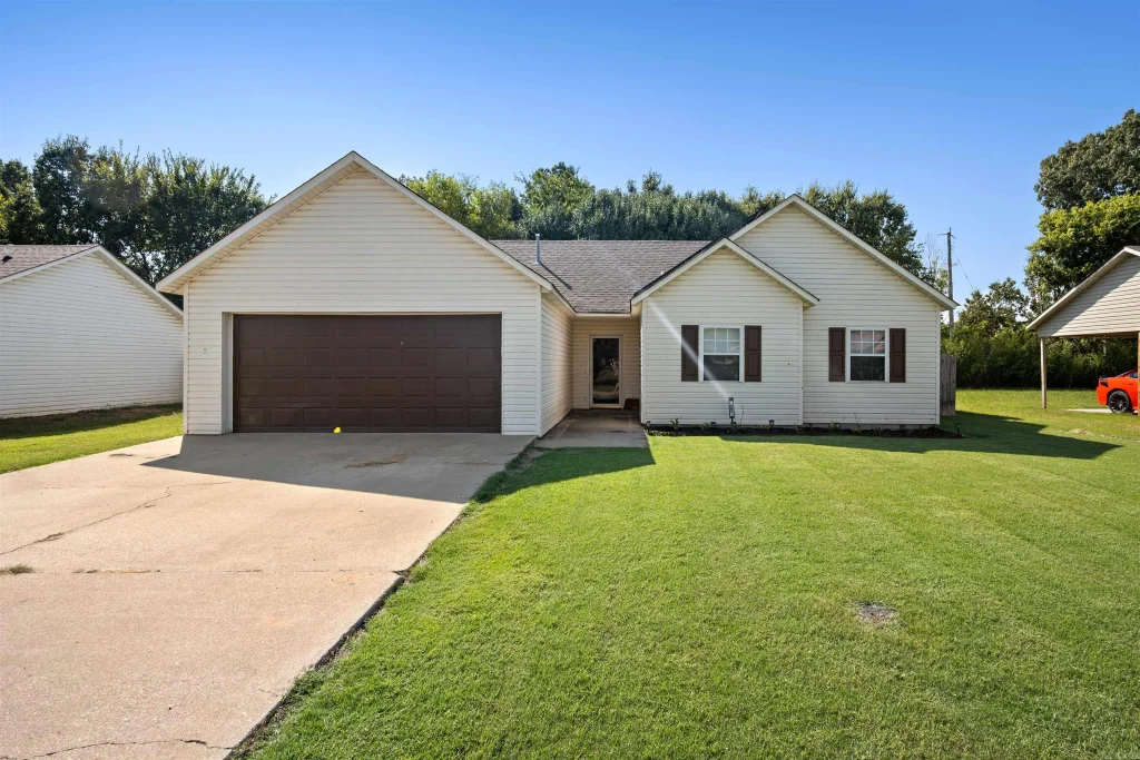 207 Woodland Trails, Bono