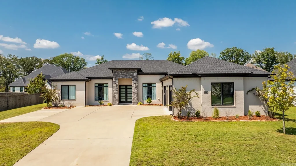 4904 Lake Vista Drive, Benton