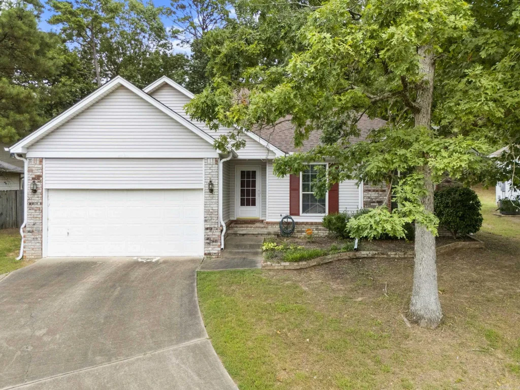 1707 Point West Dr, Little Rock