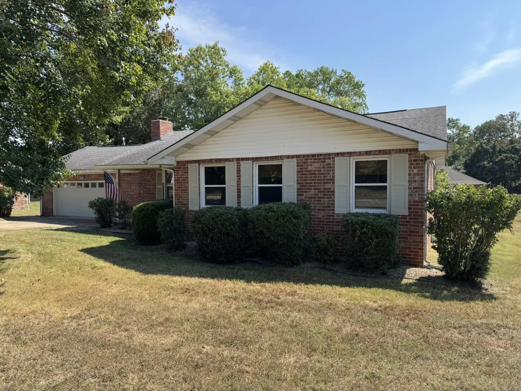 1513 Berry Lane, Mountain Home