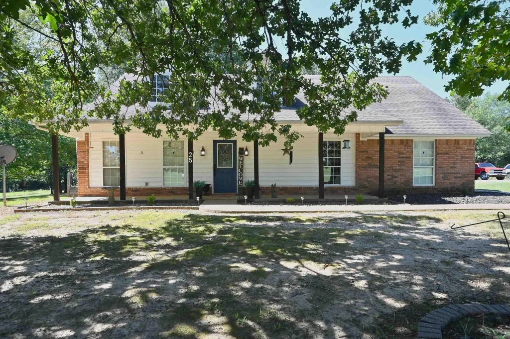 25 Johnson Lane, Greenbrier