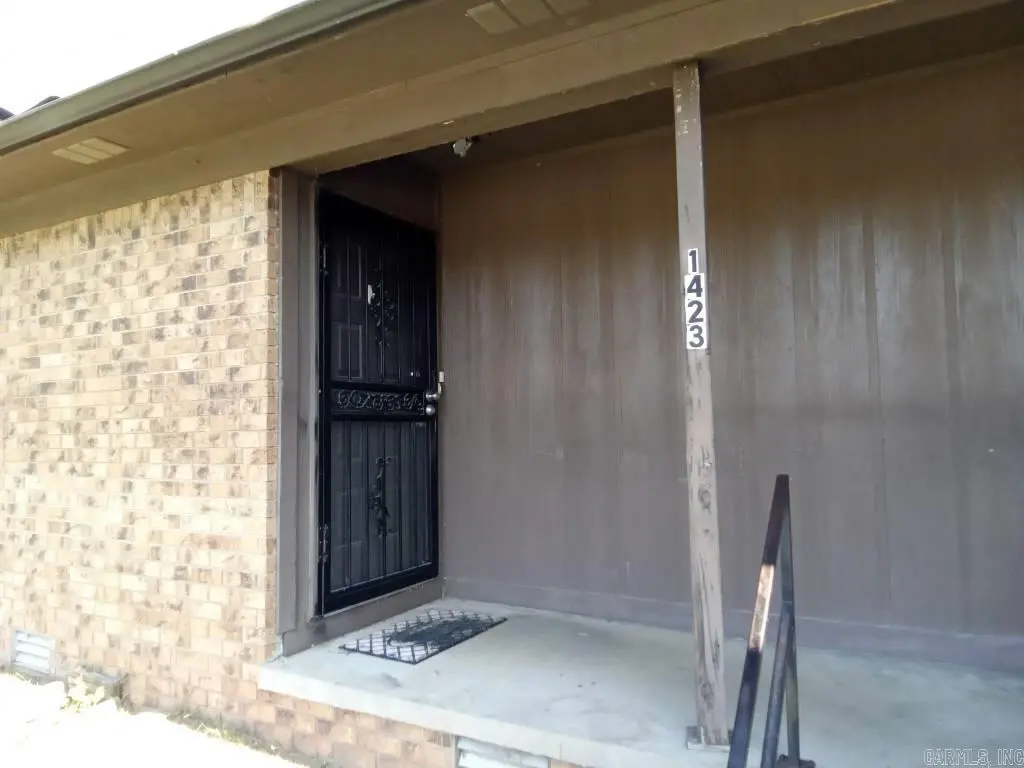 1423-1425 Stafford Rd, Sherwood