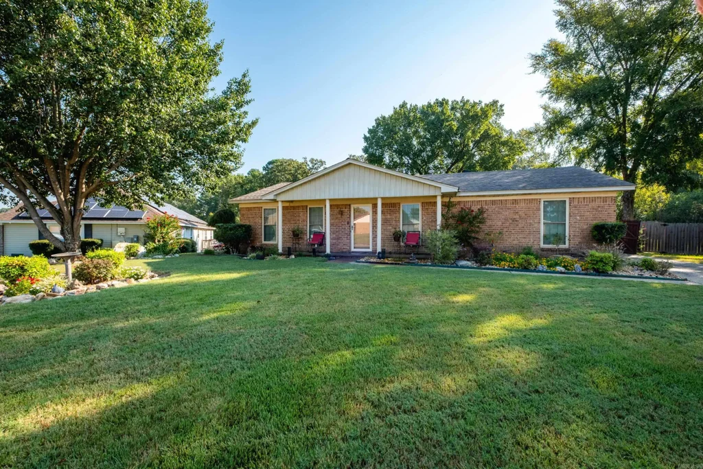 5813 Forest View Road, Little Rock