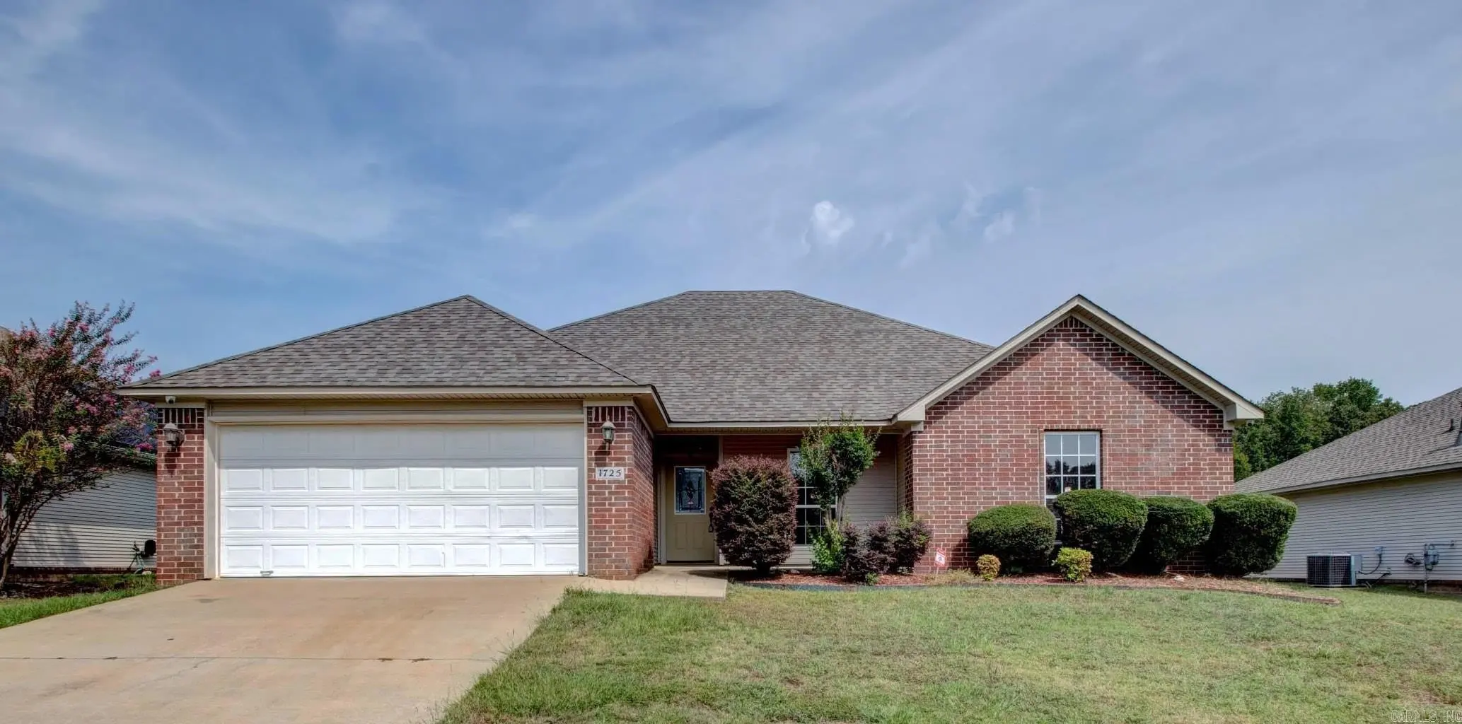 1725 White Oak Lane, Benton