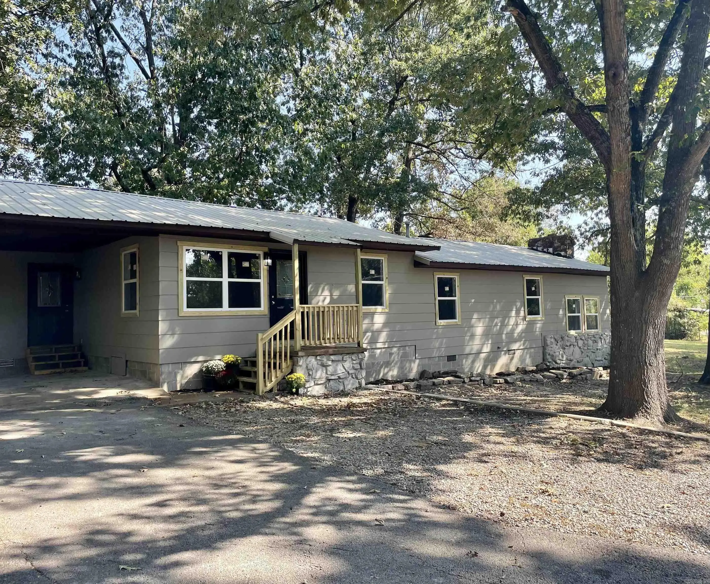 2308 Archer Street, Pocahontas