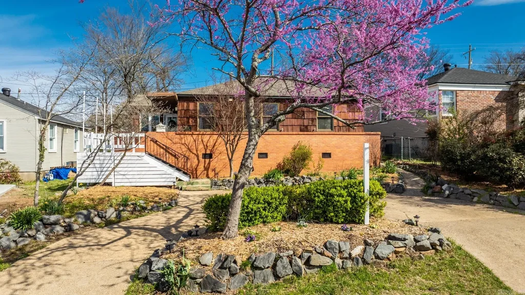 6716 Kenwood Rd Road, Cammack Village