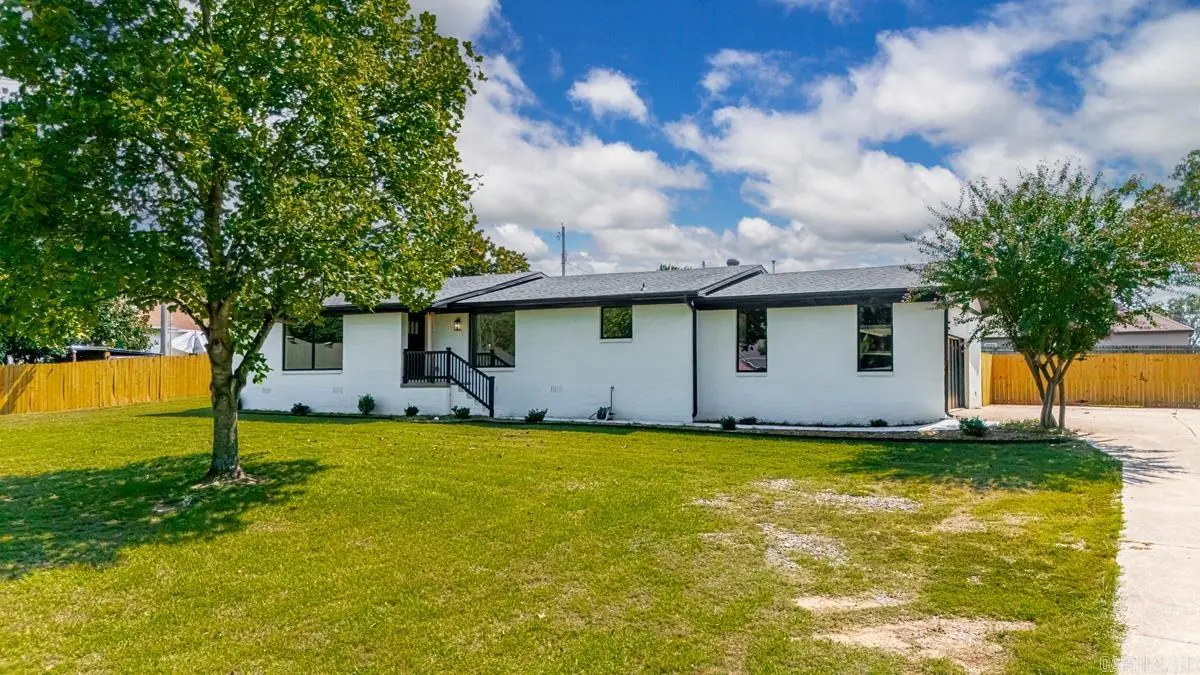 616 E Woodruff Avenue, Sherwood