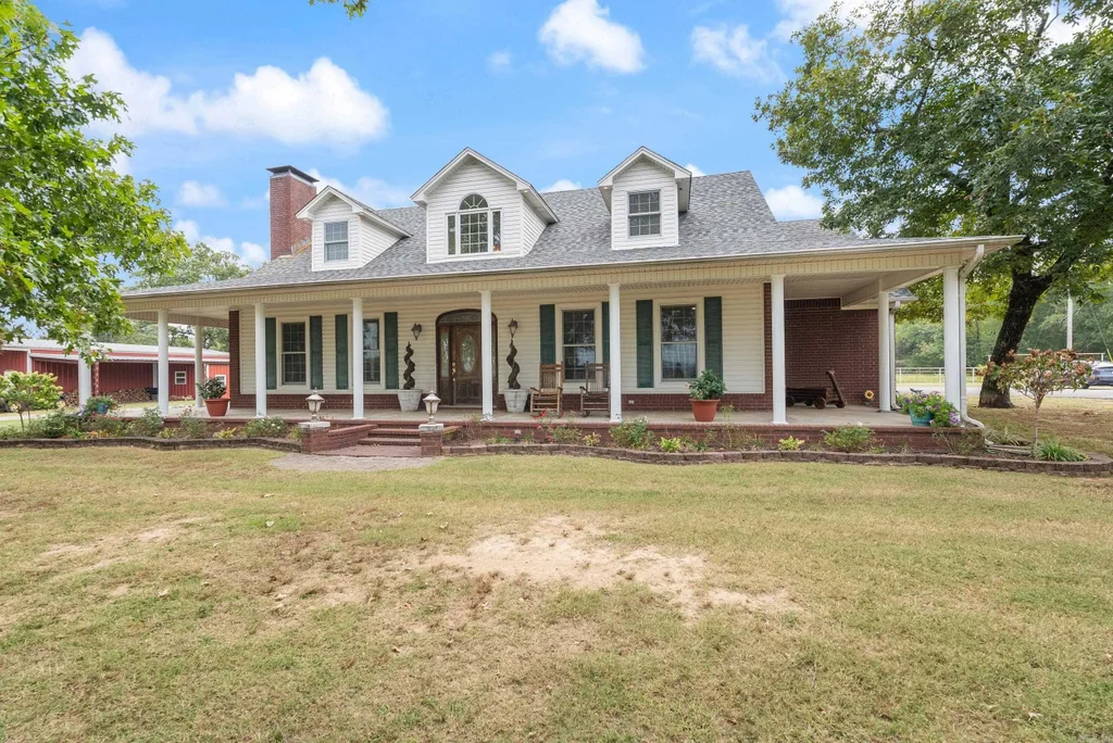 564 Hwy 107 N, Enola