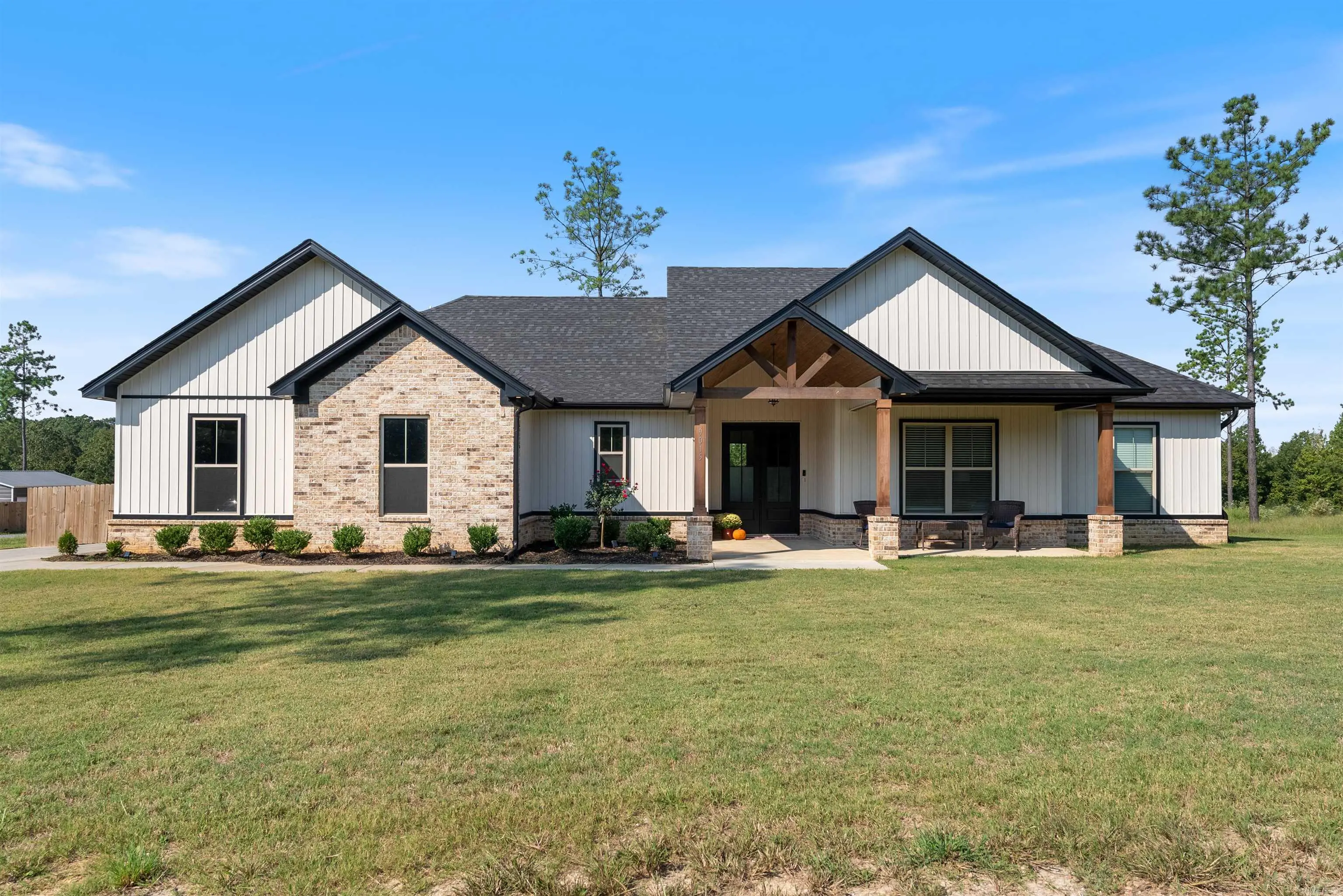 9015 Highway 298, Benton