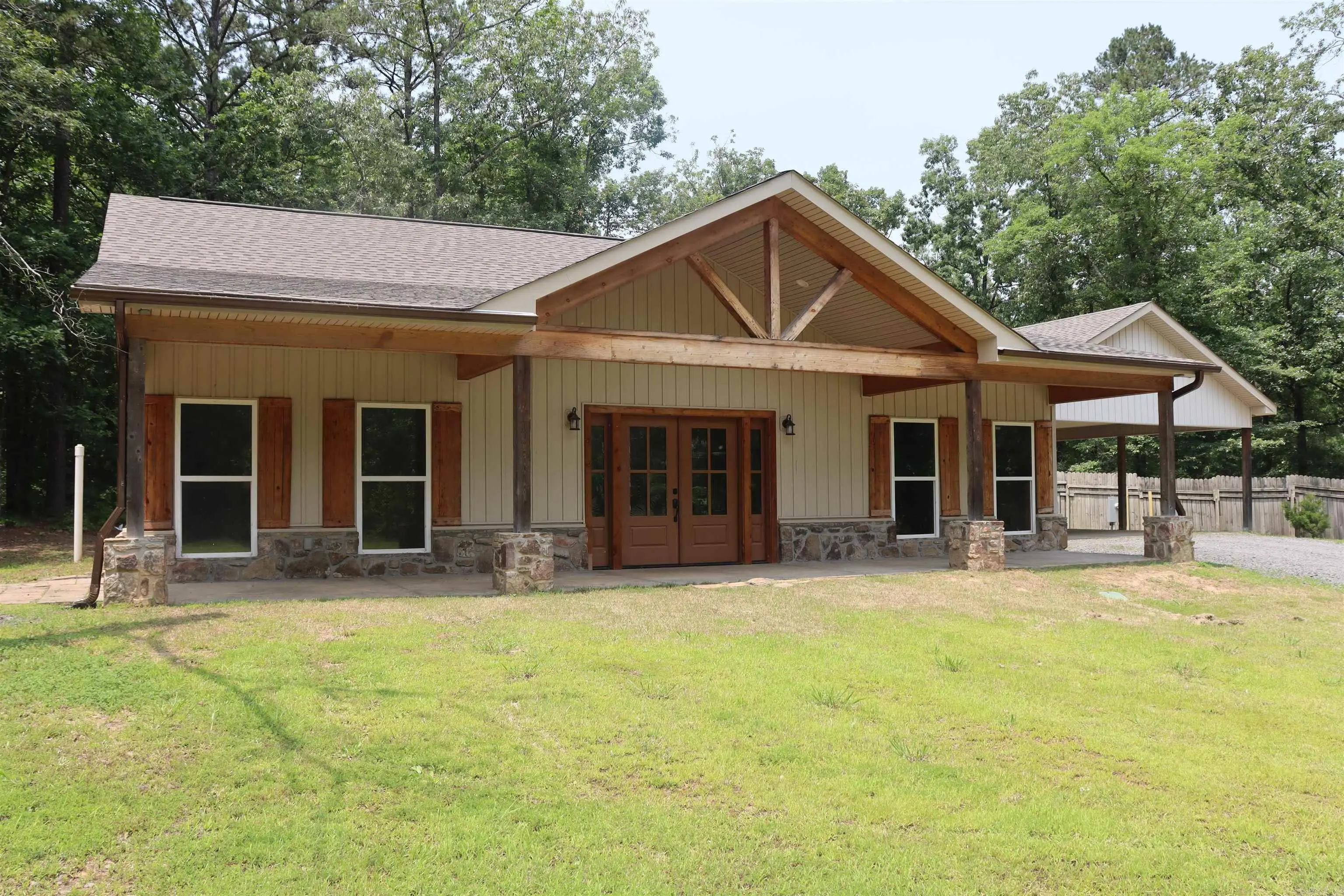 426 Bondair Road, Greers Ferry
