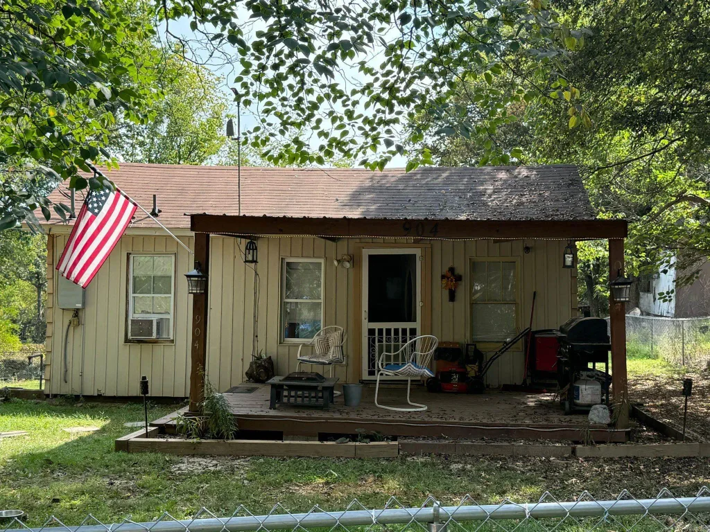 904 Cones Road, Hot Springs