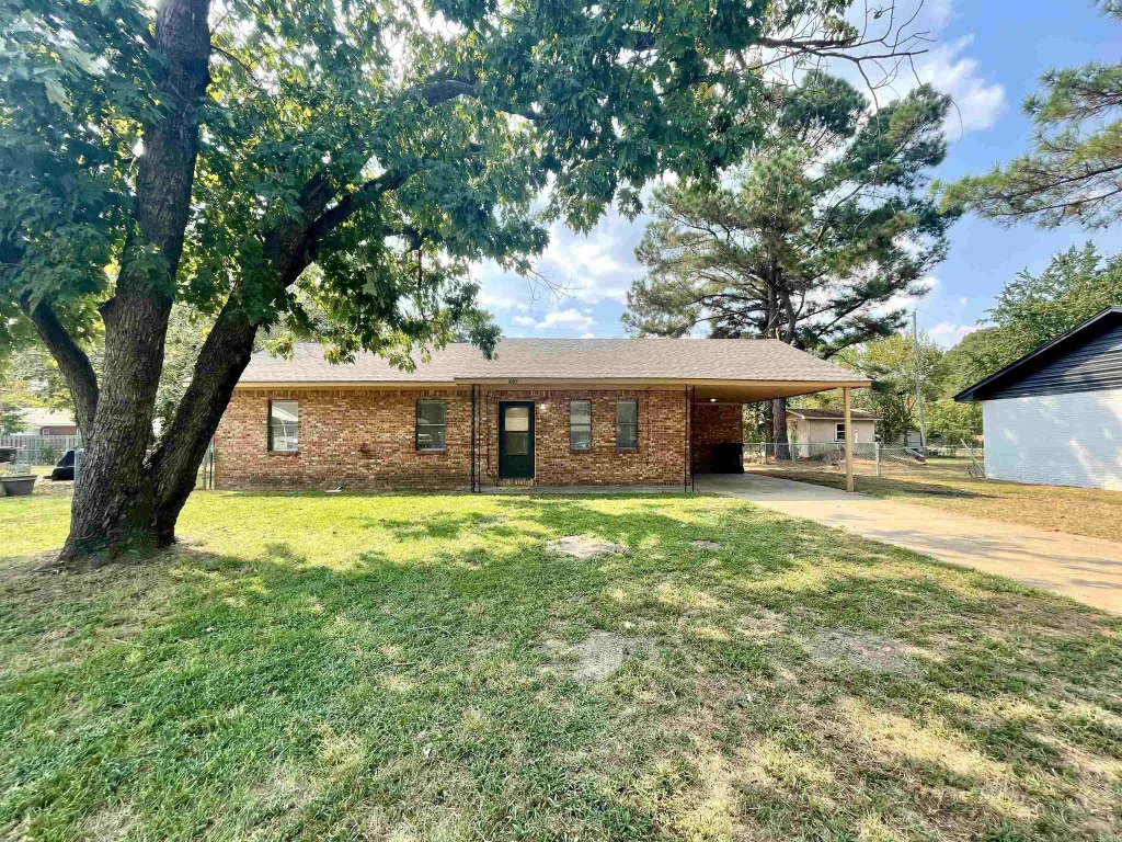 1009 Opal Circle, Lake City