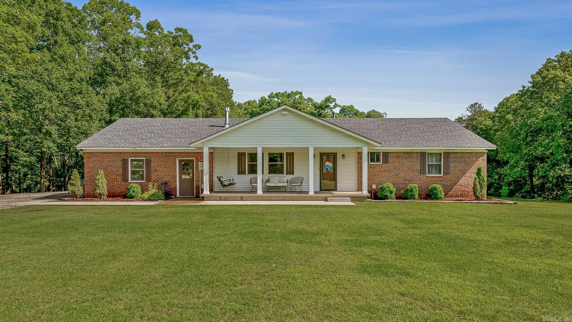 1766 Greene 326, Bono