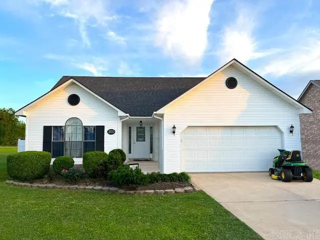 300 Sandusky Dr Drive, Manila