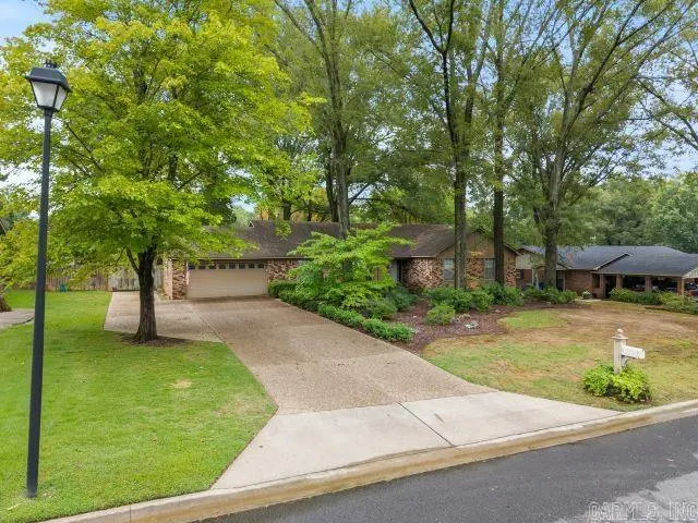 46 Shady Lane, Conway