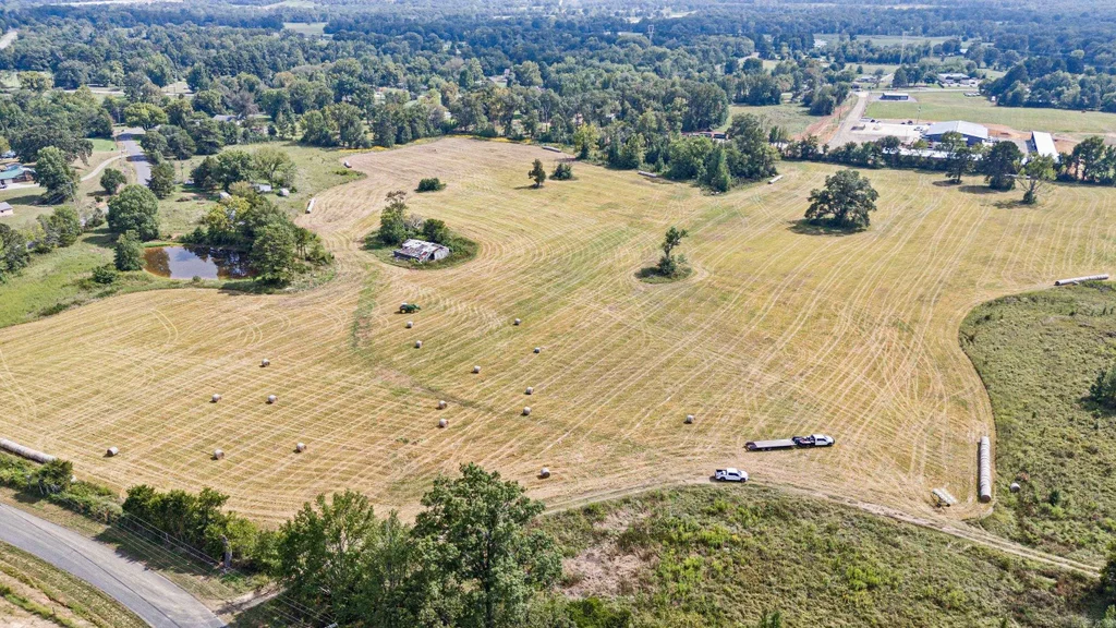 W Gumlog Road, Russellville