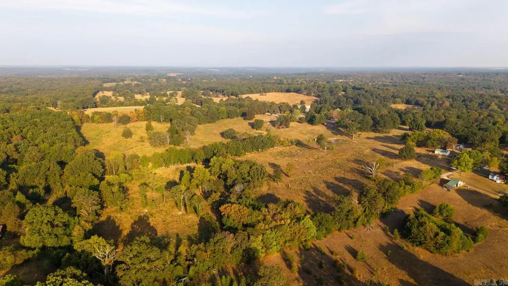 000 Bamber Road, Mammoth Spring