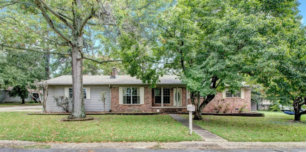 2509 Brookwood Drive, Benton