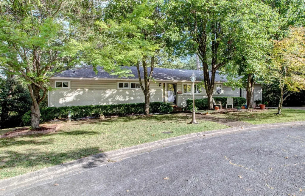 109 Winnwood Road, Little Rock