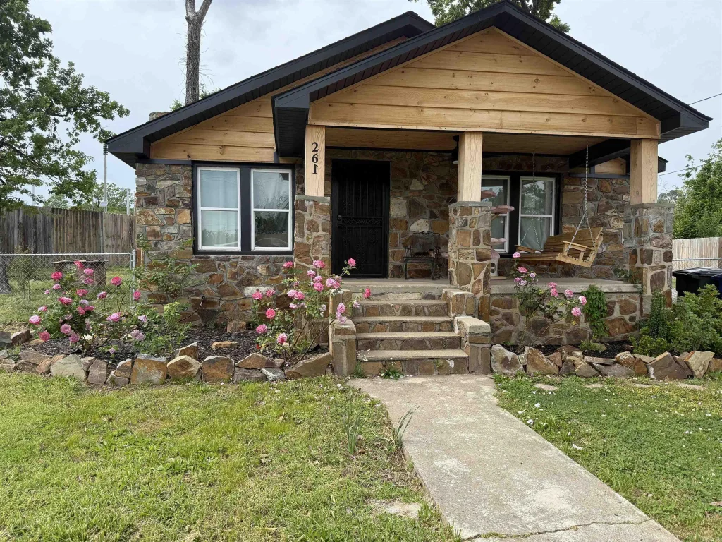 261 E Military Drive, North Little Rock