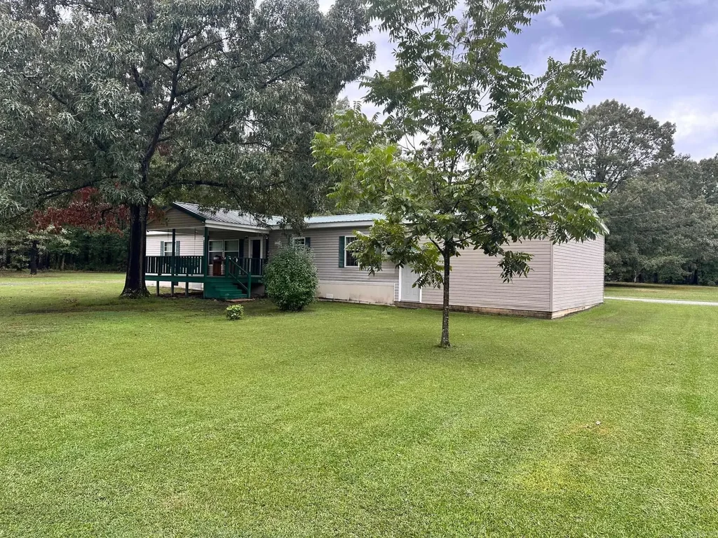 420 S Park Dr, Redfield