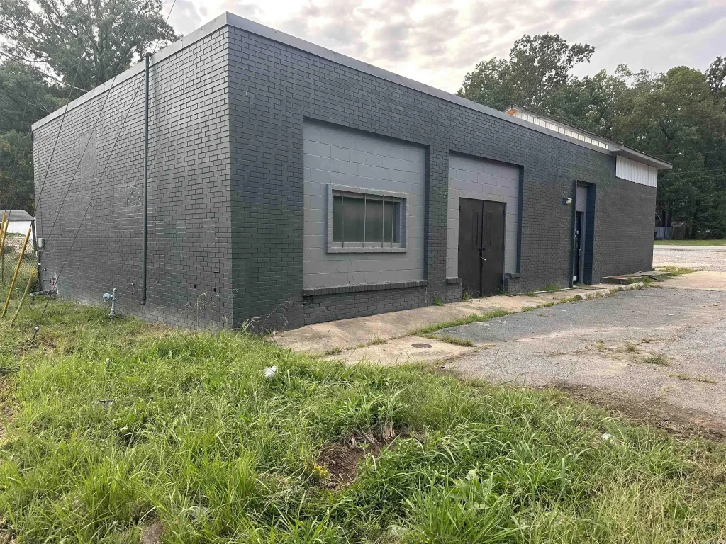 10016 Chicot Road, Little Rock