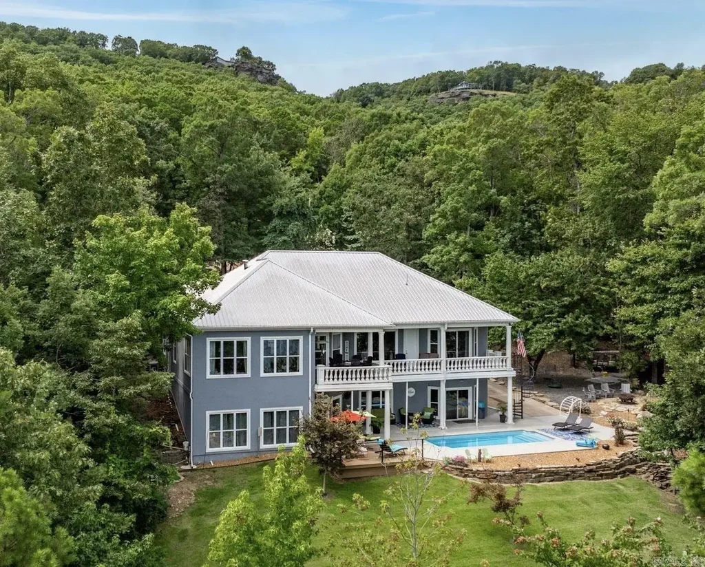 1101 Lakefront Road, Quitman