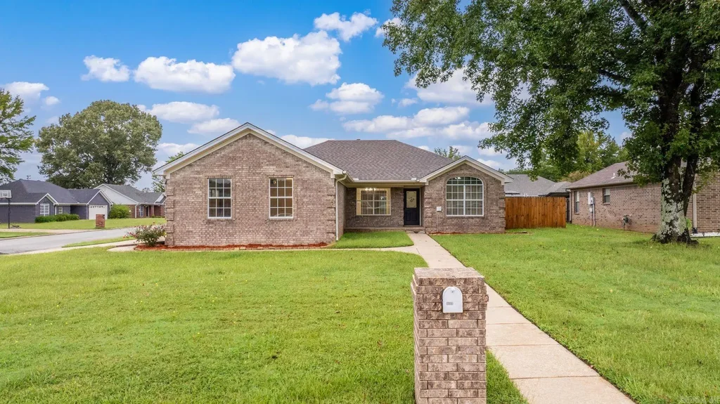 1312 High Meadow, Jacksonville