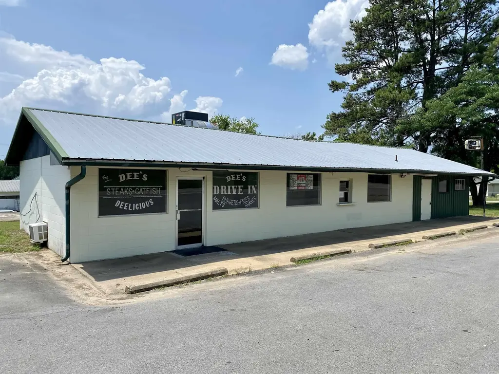 306 Highway 64, Coal Hill