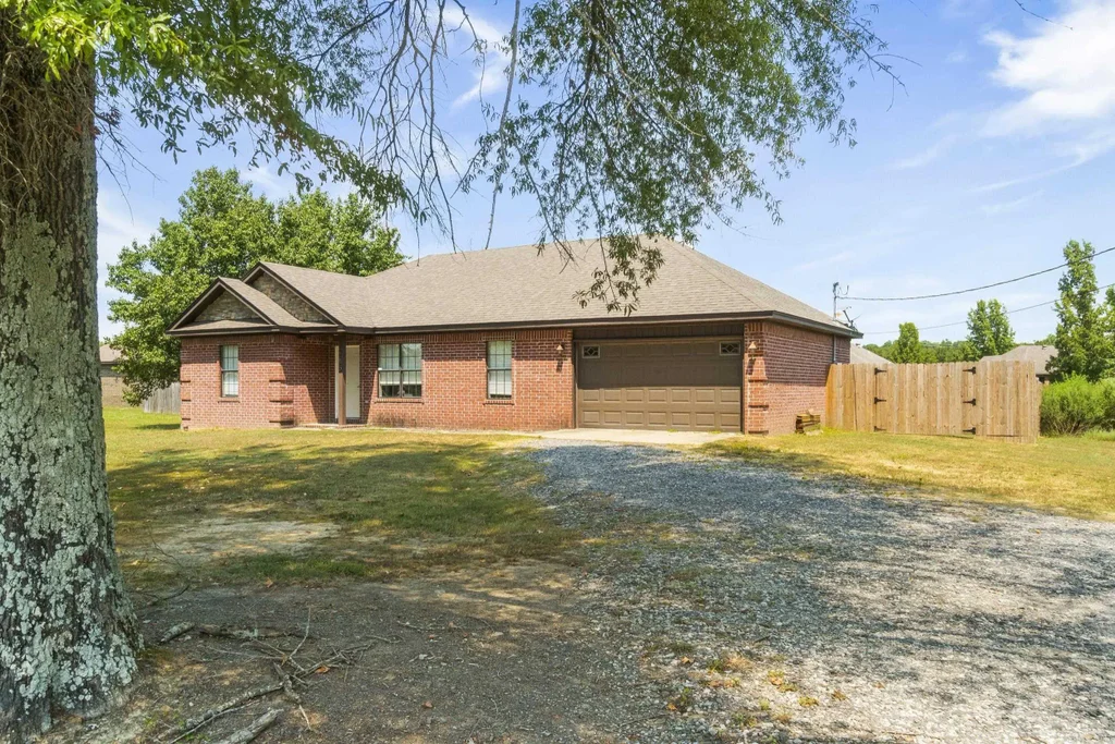 185 Highway 11, Searcy