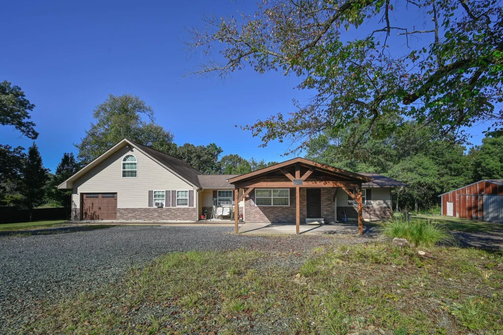 122 Polk Road 286, Hatfield