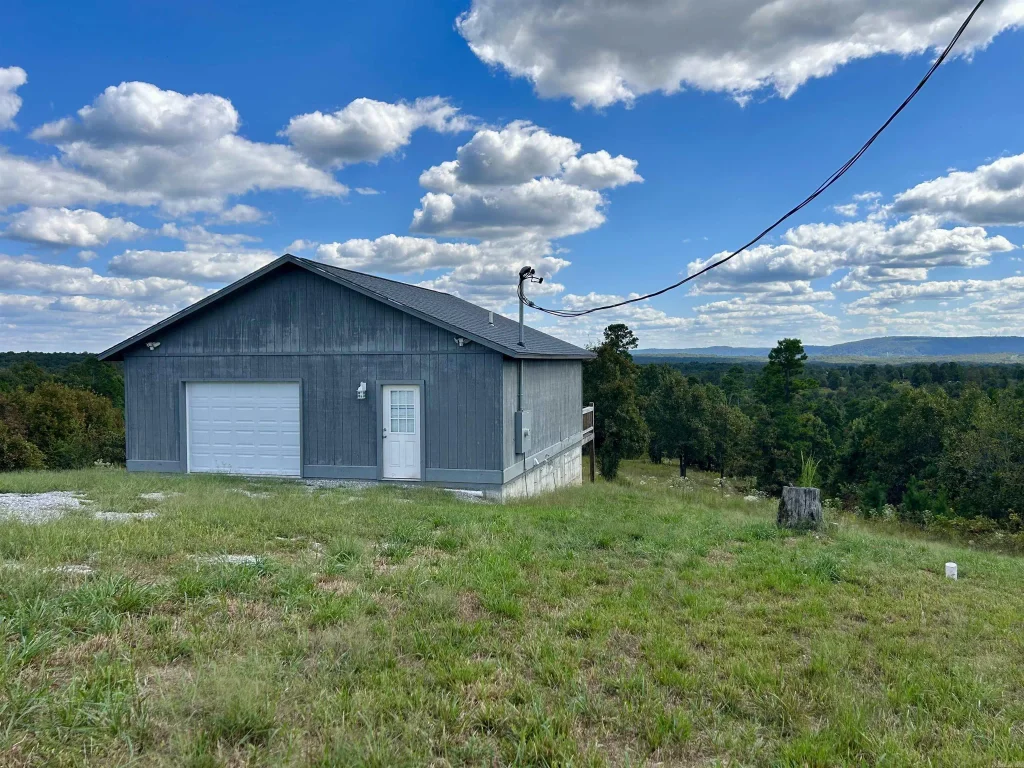 250 Deitrick Dr, Mountain View