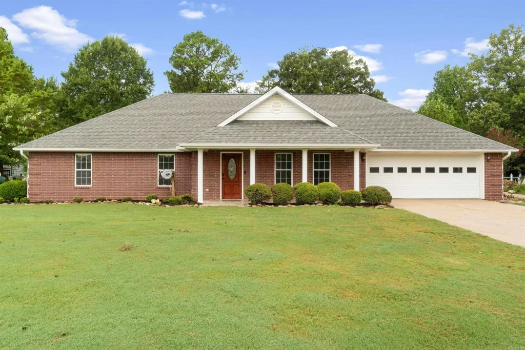 145 Charles Thomas Boulevard, Searcy