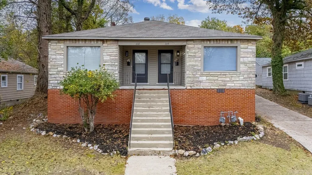 2219 & 2221 Blackwood Road, Little Rock