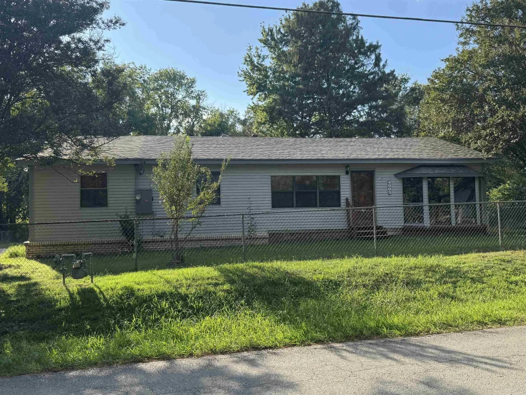 4905 N Shobe Road, Bryant