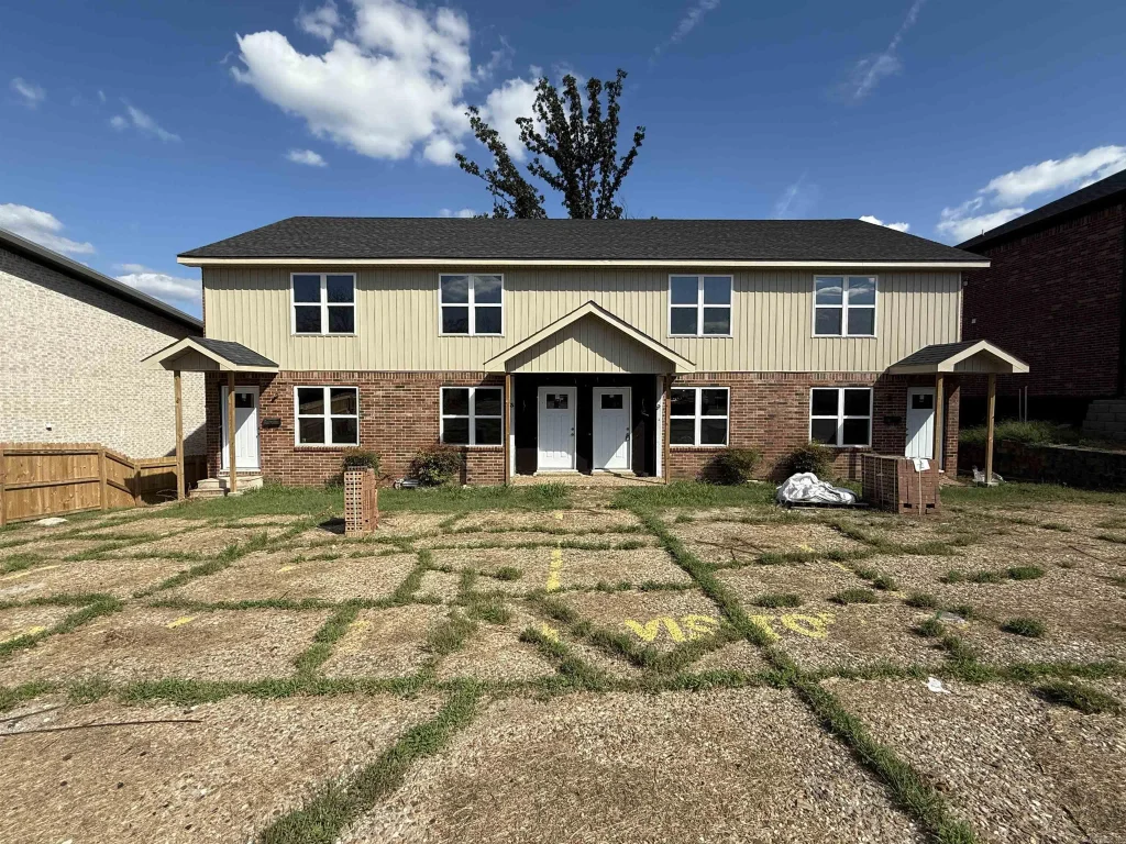 2007 Sanford Drive, Little Rock