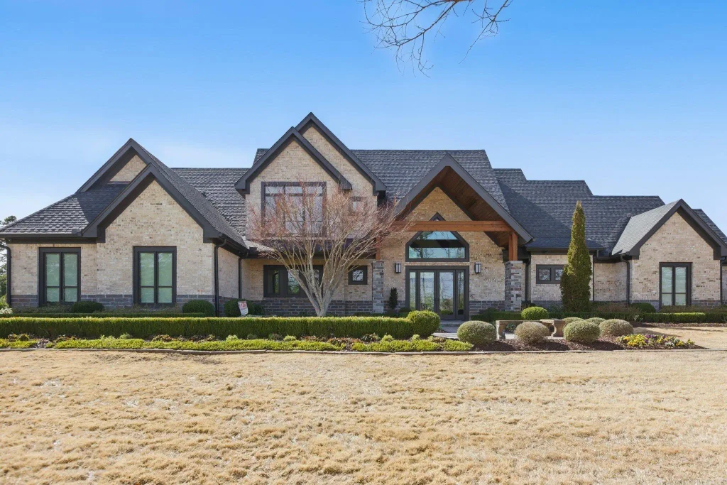 13909 Ridge Point Lane, Roland