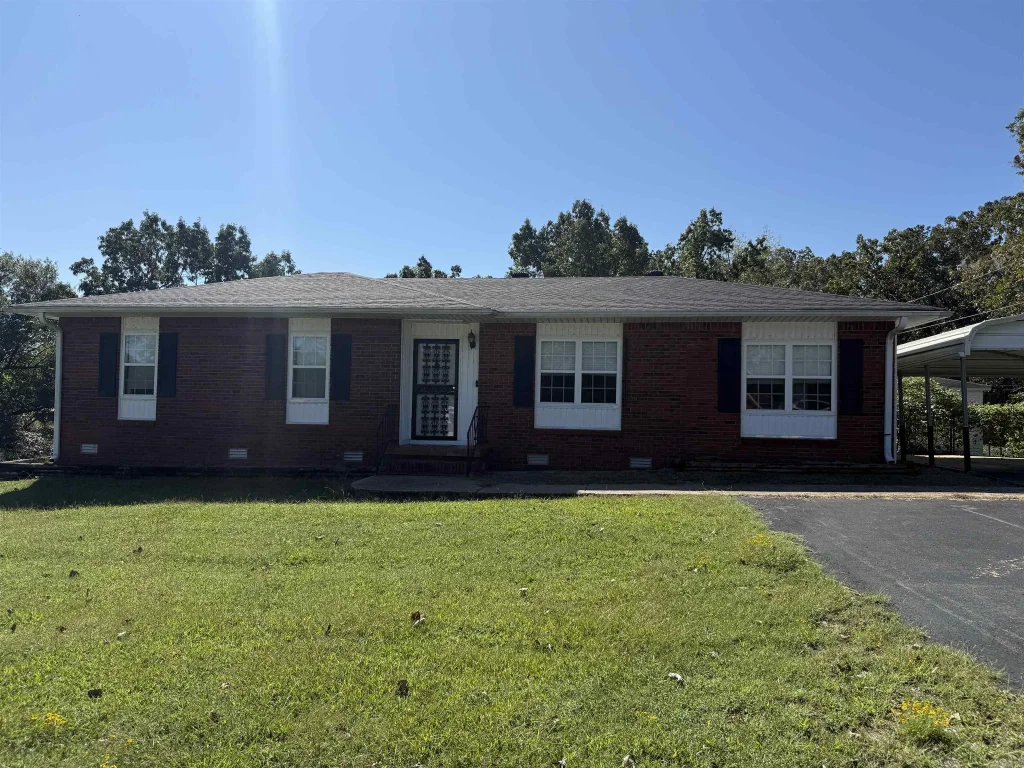 403 Lakeview Point, Pocahontas