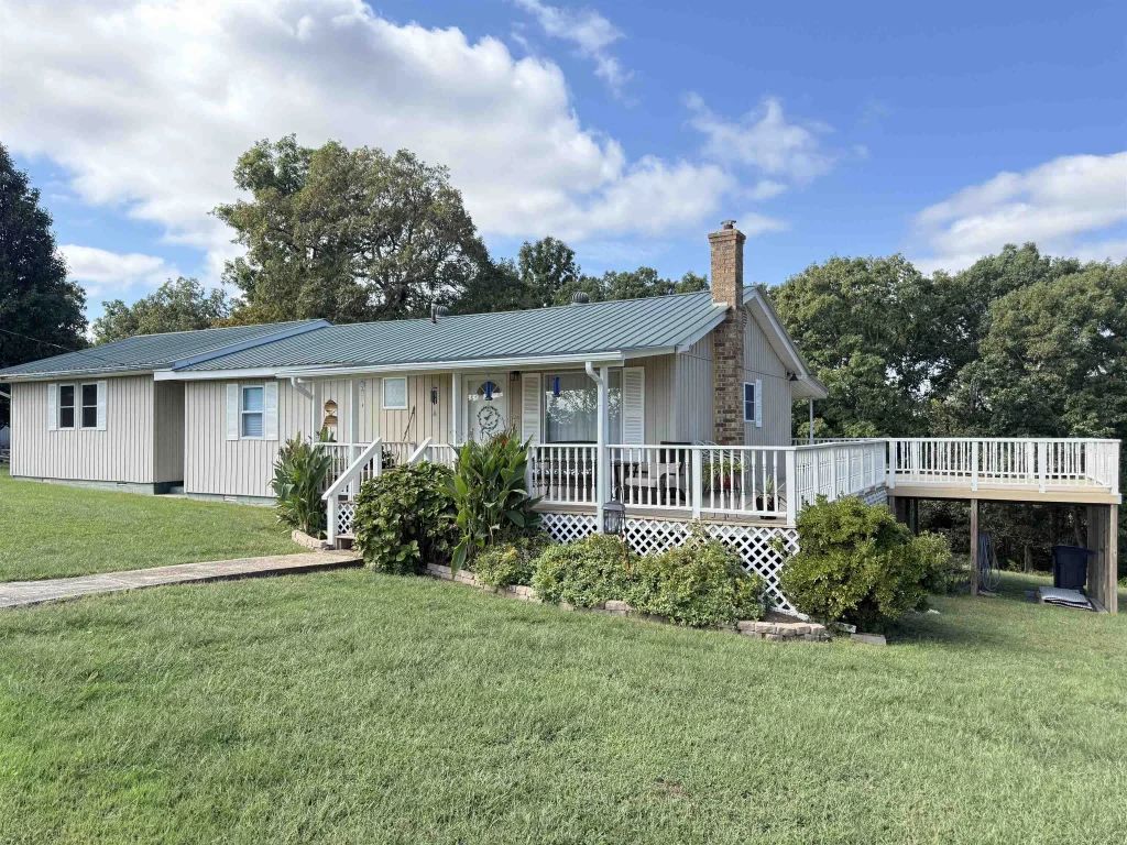 350 Love Hollow, Mount Pleasant