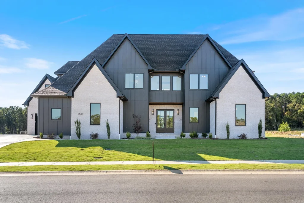 1635 Southwinds Drive, Conway