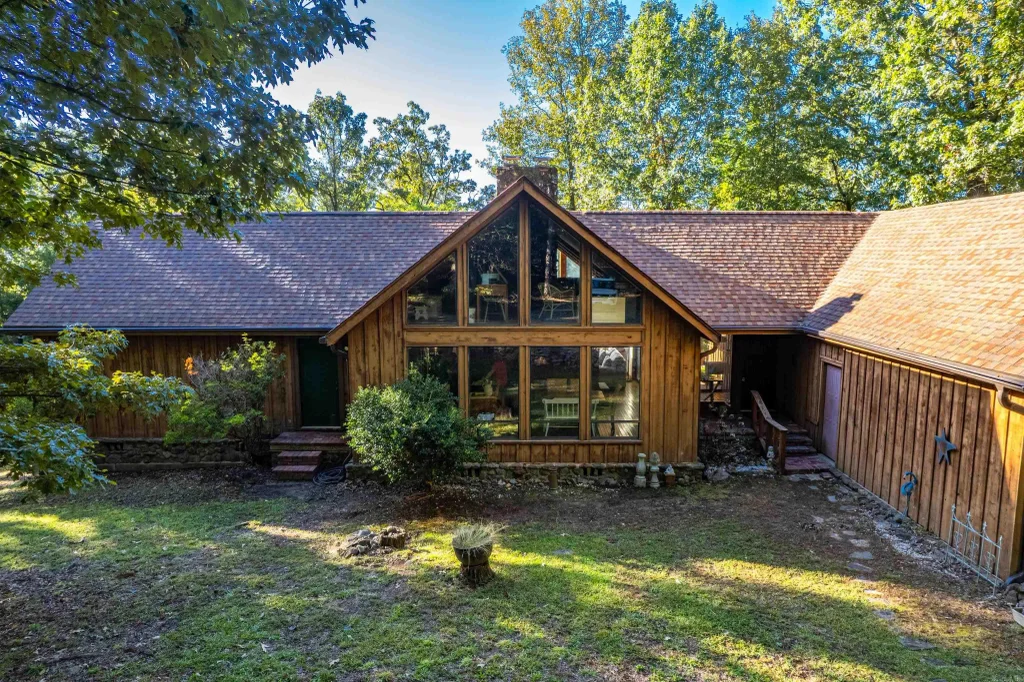 223 Wunderlich Lane, Malvern