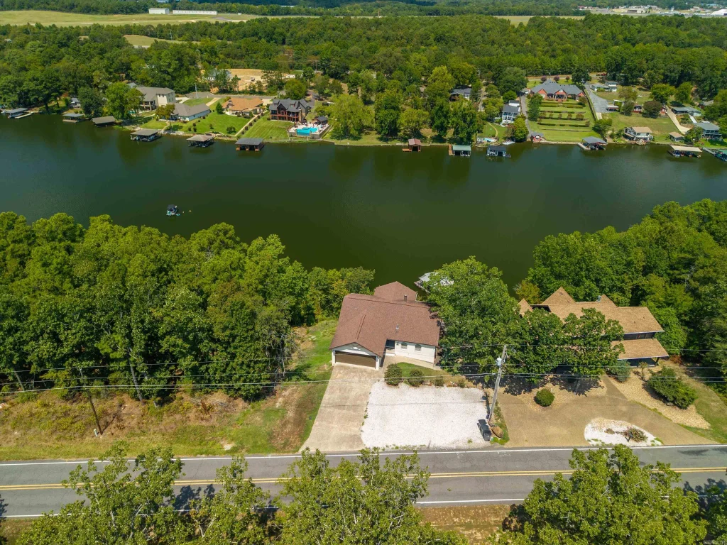 1411 & 1415 Lakeshore Drive, Hot Springs