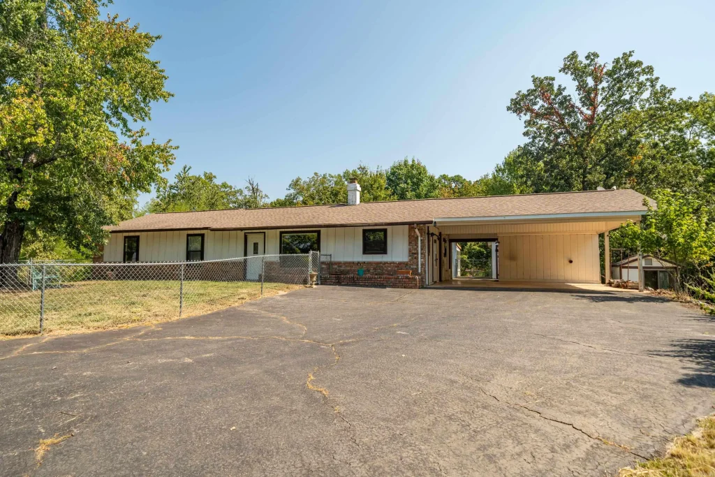 105 Chapparal Court, Hot Springs Village