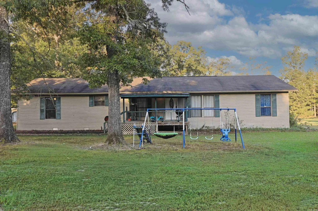 9931 Grant 75, Sheridan