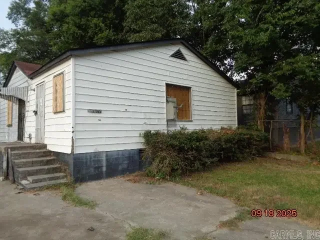 4216 W 17th Street, Little Rock