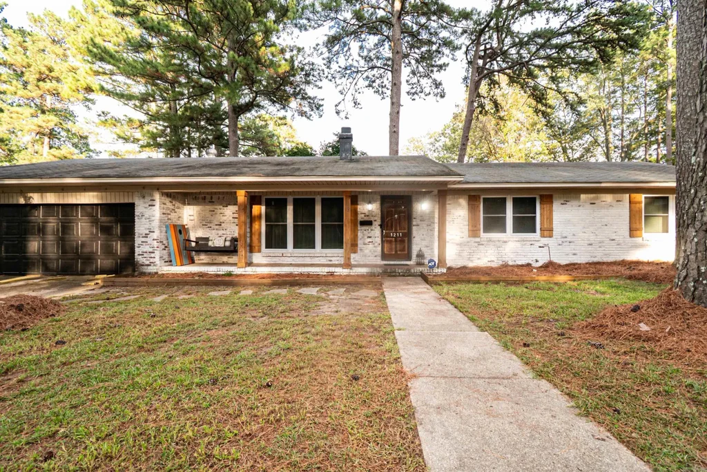 1211 Linwood Dr, El Dorado